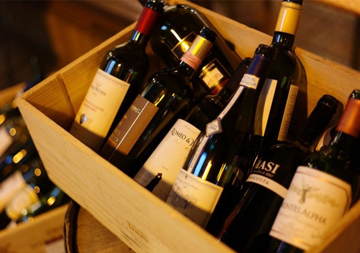 進口葡萄酒清關(guān)代理公司告訴你所需資料 葡萄酒進口報關(guān)公司_副本.jpg