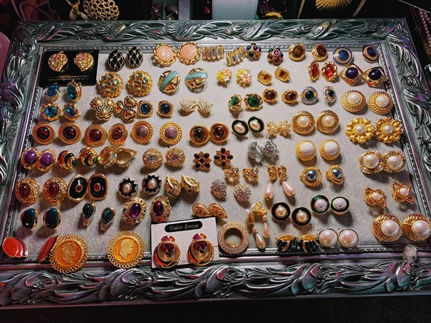 1630576322406261.jpg 進口古董清關代理